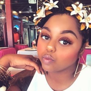 Meet your Posher, Janae